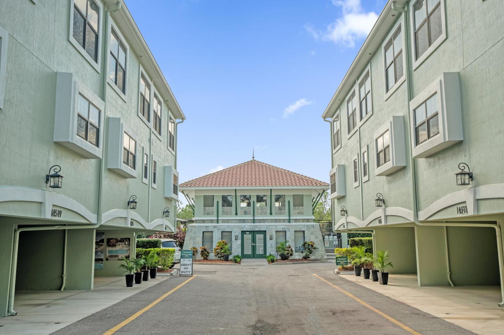 Holiday At The Parks - Townhome By Disney! Lake Buena Vista Bagian luar foto